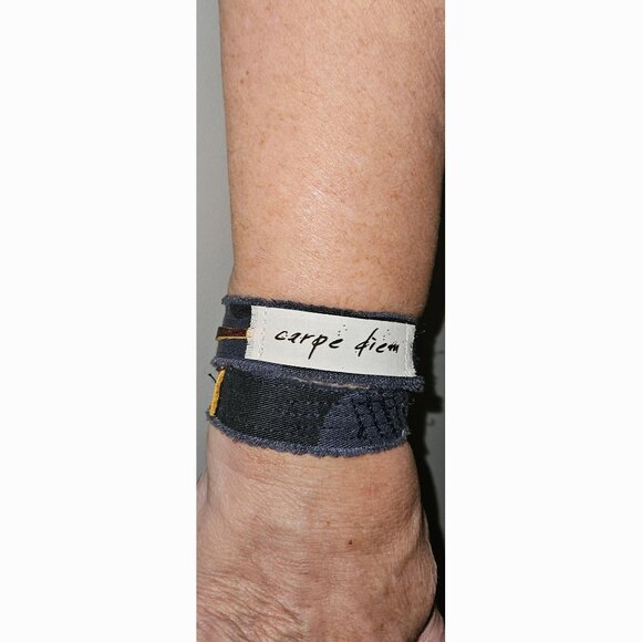 Carpe Diem Wrap Bracelet Motivational Adjustable Mindfulness Gift Fabric Leather - Picture 3 of 9